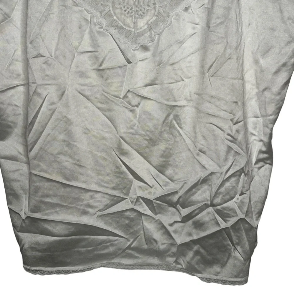 Vintage Vanity Fair Nylon‎ Chemise - Picture 3 of 5